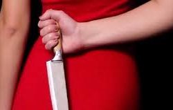 حكم بسجن امرأة تعدت بالضرب على من تسببت في طلاقها