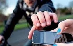 القبض على متهمين قاموا بخطف موبايل طبيب بصينية الجريف شرق