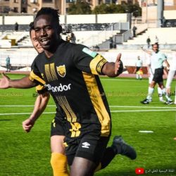الغربال يهدي هدفه الاول في الدوري الجزائري لجماهير المريخ