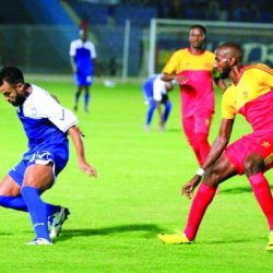 ردود فعل متباينة بين أندية الممتاز بعد إيقاف النشاط الرياضي