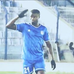 الهلال يسلم محترفه مستحقاته المتأخرة وينتظر عودة زوجته
