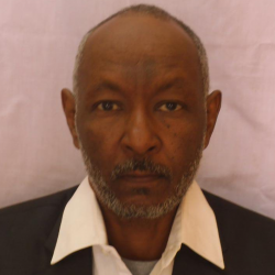 اعادة القبض على الوزير المتهم بالفساد بحيازة ” 400 ”  قطعة ارض والافراج عنه مجددا 