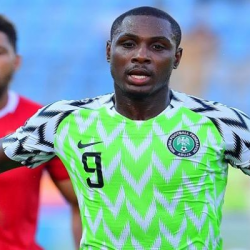 شانجهاي شينوا يقدم عرض لا يقاوم للنيجيرى أوديون إيجالو هداف امم افريقيا