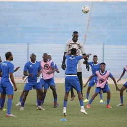 الأمانة العامة بنادي الهلال تناشد الأنصار بمساندة اللاعبين بالدعوات من خلف الشاشات