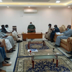 والي شمال كردفان يلتقي وفد هلال الابيض بحضور شركات التعدين وبنك السودان