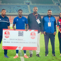 الهلال يكسب مازيمبي بهدفي فيني والضي وجيسى نجماً للمباراة