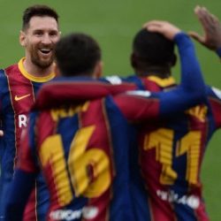 ميسي يقود برشلونة لعبور عقبة اشبيلية