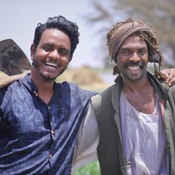 في حديثه لكورة سودانية الإعلامي الشاب علي القاسم: وجهتي بعد قناة الهلال للإنتاج الخاص و البرامج التنموية و المجتمعية … وبدأت تصوير برنامج “رفيق الخير 2”