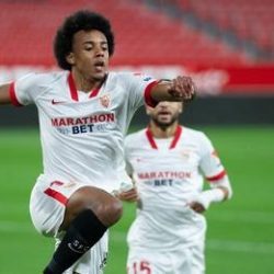 اشبيلية يصفع برشلونة ويقترب من نهائي كاس الملك