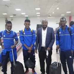 بعثة الهلال تصل لأرض الوطن