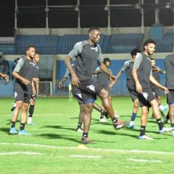 تحت قيادة فورموسينيو وبحضور الجماهير.. الهلال يختتم تحضيراته لاسود الجبال