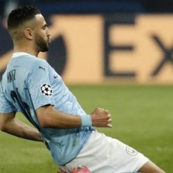 مانشستر سيتي يعود بالانتصار من باريس ويضع قدما في النهائي