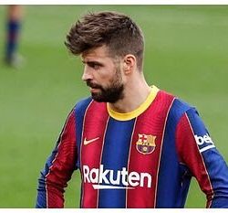 برشلونة يفرط في الصدارة ويسقط امام غرناطة