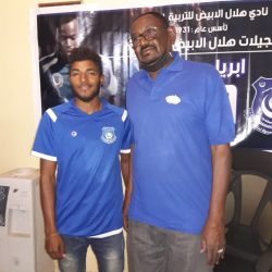 هلال الابيض يظفر بدرة الثغر مصطفي الدكتور