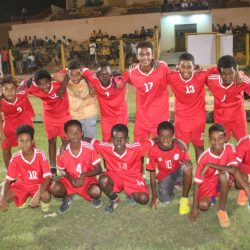 *الوزير المكلف صلاح الزين يشرف إفتتاح الدورة الرياضية الرمضانية للناشئين ويشيد بمستوي اللاعبين