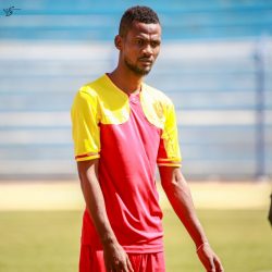 الاصابة تبعد كردمان شهر من الملاعب
