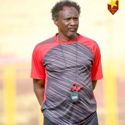 بقيادة إبراهومة.. المريخ يكثف من تحضيراته بالقلعة الحمراء لمواجهة حي العرب