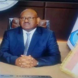 مدير المخابرات العامة الفريق اول ركن جمال عبد المجيد يدعم نادي العباسبة الحصاحيصا بمبلغ 200 الف جنيه