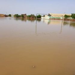 ملاعب الاندية الرياضية تتحول لبحيرات واحواض سباحة بشندي