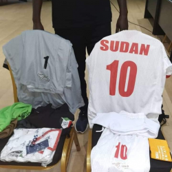 في الاجتماع الفني للمباراة..المغرب بالأحمر والسودان بالأبيض وبرقو يهاجم الحكم السنغالي