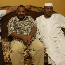 وقفت علي راحة البعثة وذللت العديد من الصعاب.. رابطة ابناء الحصاحيصا بقطر تحتفي بالإعلامي عاطف السيد علي هامش فيفا عرب بقطر