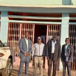 اللجنة الفنية الهندسية لتأهيل وتطوير الملاعب السودانية تزور استاد شندي