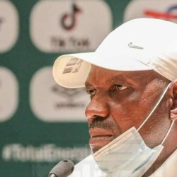 أوغستين مدرب منتخب نيجيريا: مواجهة منتخب السودان لن تكون سهلة لأن لديهم لاعبون أسرع من محمد صلاح