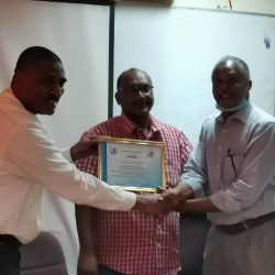 بالتعاون بين الاتحاد السوداني للسباحه وكلية التربية الرياضيةتخريج عدد ( ٤٠ ) حكما