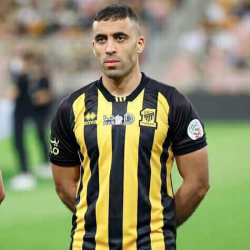 صور انسانية ..النجم المغربي عبدالرزاق حمد الله لاعب الإتحاد السـعودي يُهدي منزلاً مُجهزناً لعائلة الطفل المغربي ريان ….