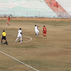 الرهيب والأنيق يتعادلان سلبياً
