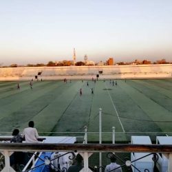 رواد استاد نيالا يستقبلون الخبير ديسي بعد عودته من المجلد