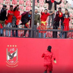 إتجاه فى المريخ لنقل مباراتة الثانية أمام الاهلي المصري الى الجزائر