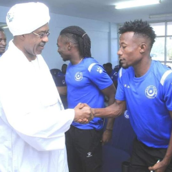 رئيس الإتحاد ونائبه الاول يلهبان حماس نجوم الهلال