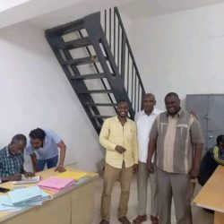 الفنان الشيخ تبتب يوقع لنادي الترسانة الابيض