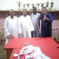 رئيس بعثة النيل حلفا الجديدة يزور نادي السهم العريق