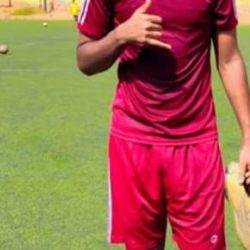 أنس نيمار نجم الامل عطبرة والمنتخب الاولمبي :  الامل نجأ من شبح الهبوط بسبب تماسك وترابط ابنائه …. تلقيت العديد من العروض من اندية بالممتاز والتاهيلي …. وانضمامي للاولمبي حلم تحقق ..!!