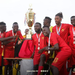 في قمة الكرة السودانية …المريخ يكسب الهلال بهدف ويتوج بكأس السلام