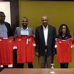 ‏بعد زيارة استغرقت أربعة أيام لتكملة إجراءات رفع الحظر المالي عن الإتحاد السوداني لكرة القدم.. وفد فيفا ينهي أعماله باجتماع مع رئيس الاتحاد ونوابه