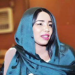 الإعلامية وفاء ابراهيم في حوار مع (كورة سودانية) …إذاعة الصحة والحياة اول تجربة اذاعية لي  وقدمت البرنامج الأشهر فيها  “فنان وافكاره” ….