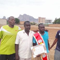 نجوم الضفة الغربية بكسلا يحتفون بنجم القمة والمنتخب الوطني