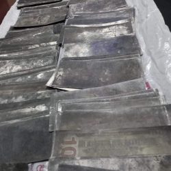 جمارك مطار الخرطوم تحبط تهريب (30) ألف دولار أسود