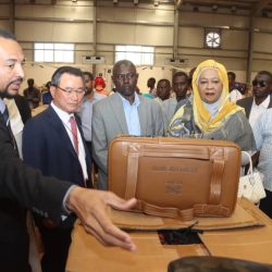 في احتفال استلام معدات التايكندو الوزيرة هزار تشيد باتحاد التايكندو.. ووالي الخرطوم يؤكد الدعم والمساندة السفير الكوري يعد بمواصلة التعاون.. وحسام يعبر عن سعادته بالشراكة المميزة مع كوريا