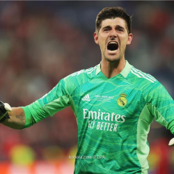 حارس ريال مدريد كورتوا يهاجم المسؤلين في جائزة الكرة الذهبية