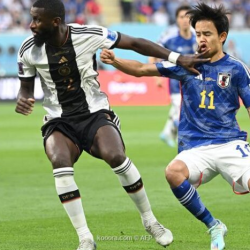 اليابان تصعق ألمانيا وتقلب تأخرها إلى فوز غال