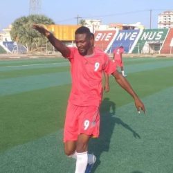 وفاة لاعب كرة أثناء المباراة