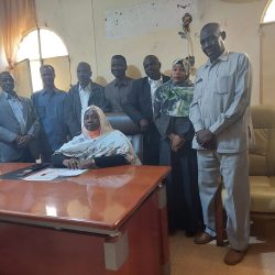 إستعدادا للمشاركة في البطولة الأفريقية بتنزانيا  مدير الأنشطة المدرسية بوزارة التربية والتوجية الاتحادية يقف على تحضيرات فريق مدرسة الجيل