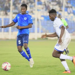 شباك الهلال نظيفة