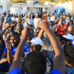 توقفت بالفاشر وحظيت باستقبال كبير..بعثة الهلال تصل الخرطوم