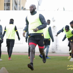 المريخ يتدرب بمشاركة طيفور وبرايان وباولو سيرجيو