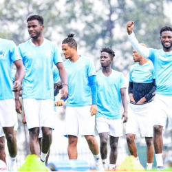 وسط الأمطار..الهلال يتدرب بجامعة بريتوريا